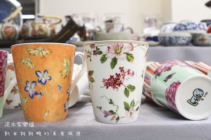淡水家樂福 藝江南日本陶瓷特賣貓咪杯有田燒萬古燒301