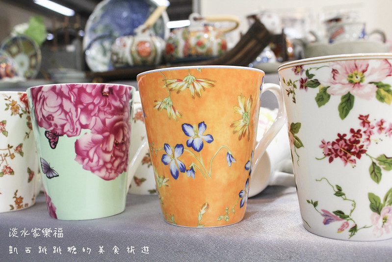 淡水家樂福 藝江南日本陶瓷特賣貓咪杯有田燒萬古燒271