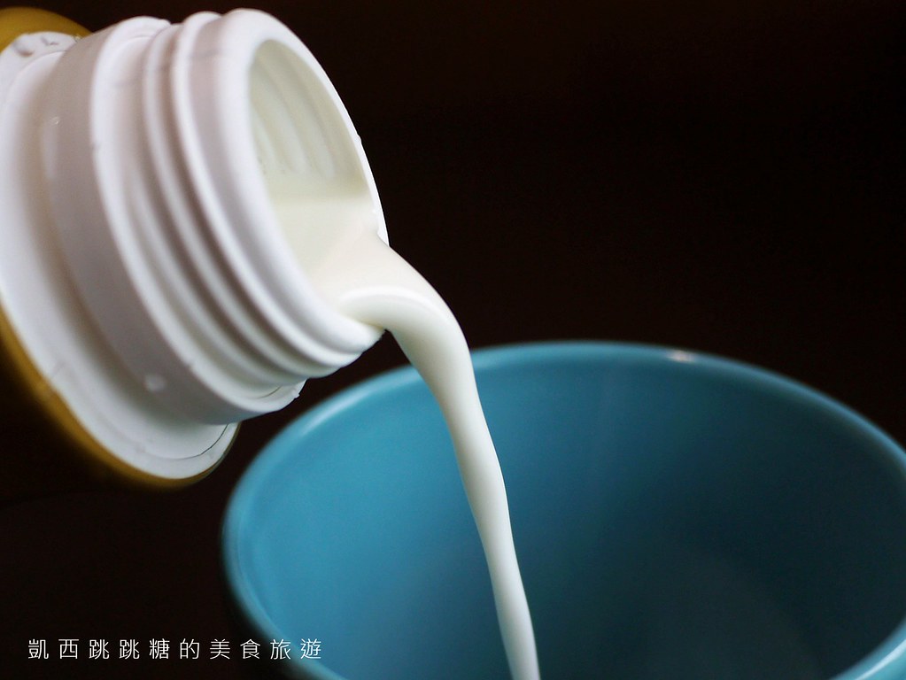 福樂牛奶 福樂一番鮮全脂牛奶01
